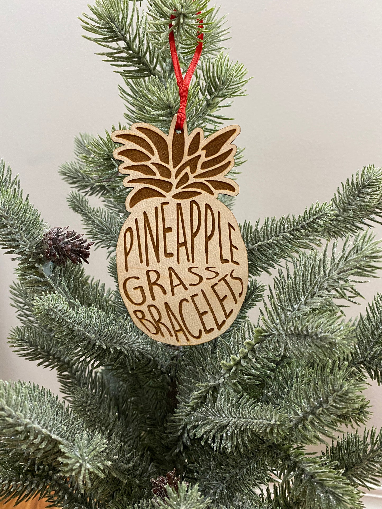 Pineapple Grass Bracelets Wood Ornament