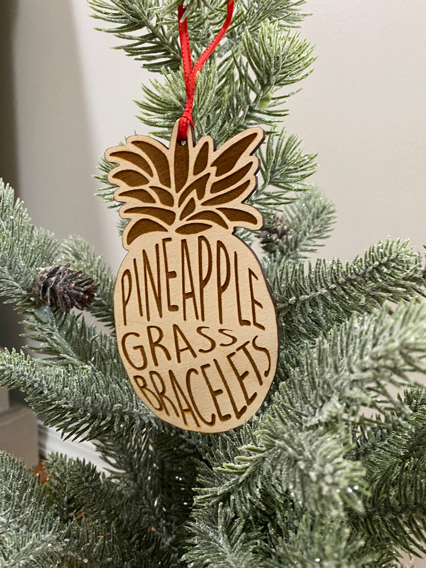 Pineapple Grass Bracelets Wood Ornament